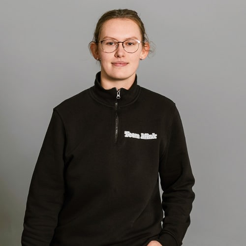 Mink Werbetechnik Mitarbeiterportrait Johana Mink Werbetechnik Mitarbeiterportrait Johana